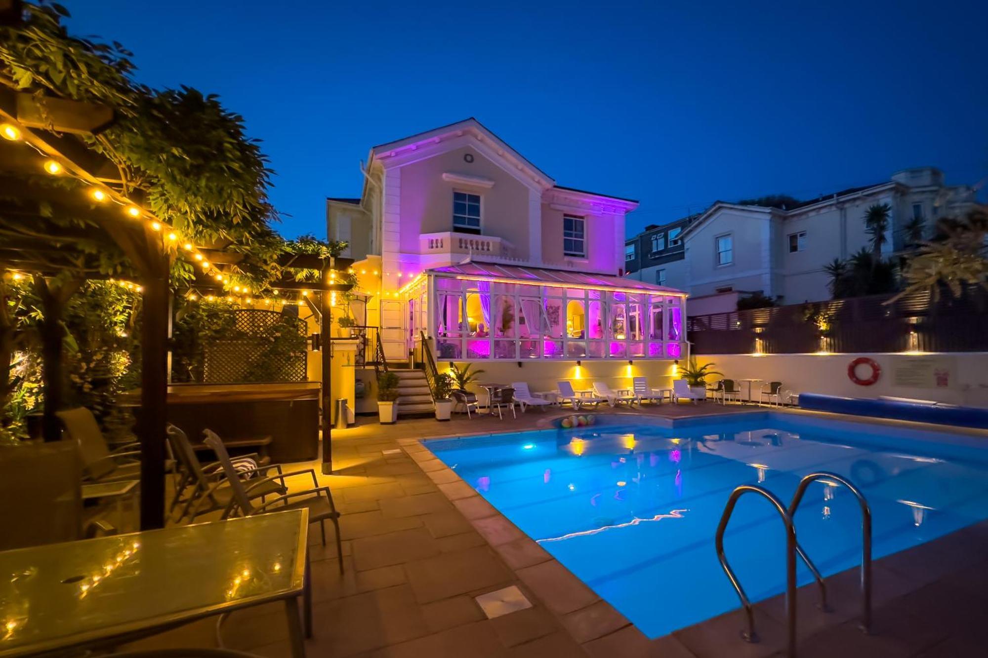 Riviera Lodge Hotel Torquay Ngoại thất bức ảnh