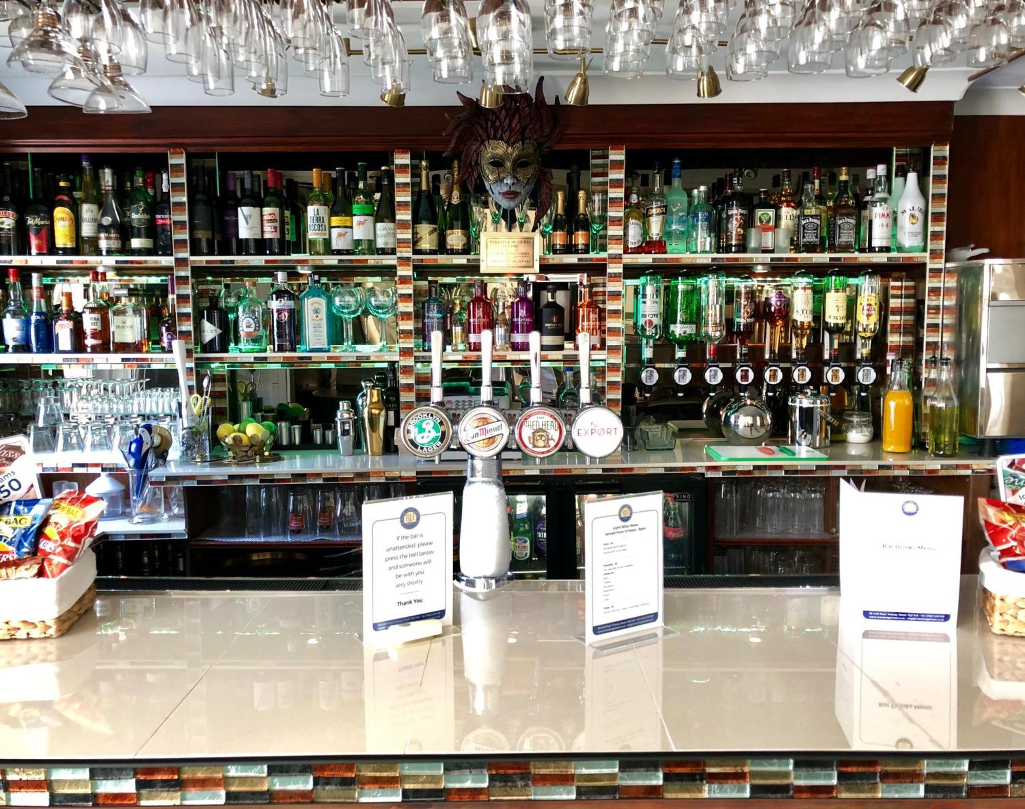 Riviera Lodge Hotel Torquay Ngoại thất bức ảnh