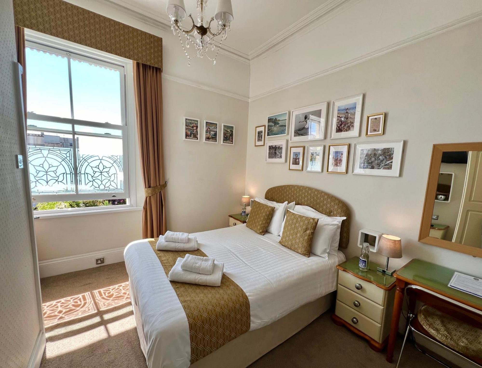 Riviera Lodge Hotel Torquay Ngoại thất bức ảnh